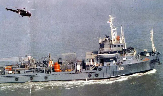 ins nireekshak cylinder blast.- India TV Hindi
