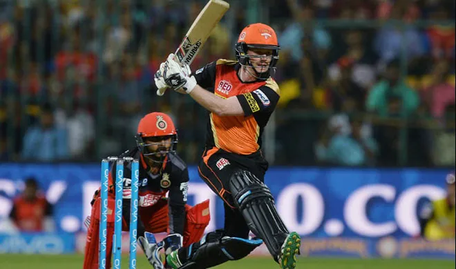 royal challengers will face sunrisers hyderabad in finals...- India TV Hindi