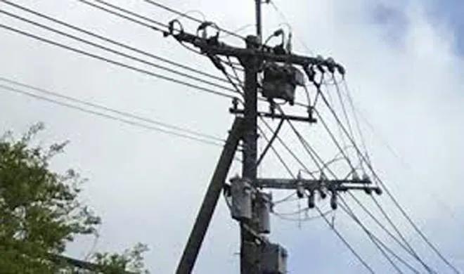 a electric high voltage wire- India TV Hindi