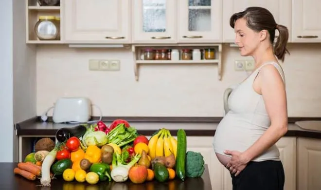 consume lots of fruits during pregnancy to have smart kids- India TV Hindi