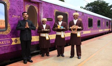 रेलवे कर्मचारियों की ड्रेस डिजाइन करेंगी रितु बेरी, एमएसएमई क्षेत्र में रोजगार सृजन की व्यापक संभावनाएं- India TV Paisa