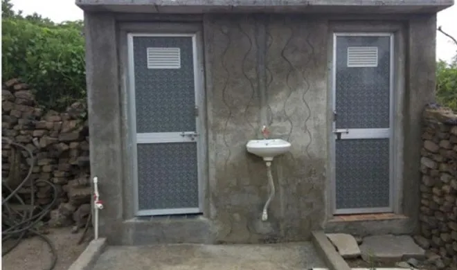 Toilet
- India TV Hindi