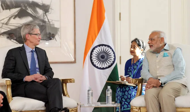 narendra modi and tim cook
- India TV Hindi