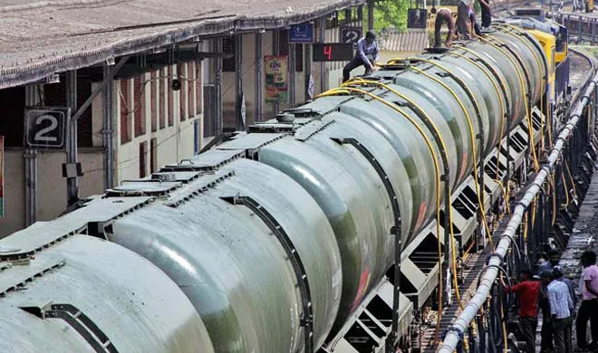 WATER TRAIN- India TV Hindi