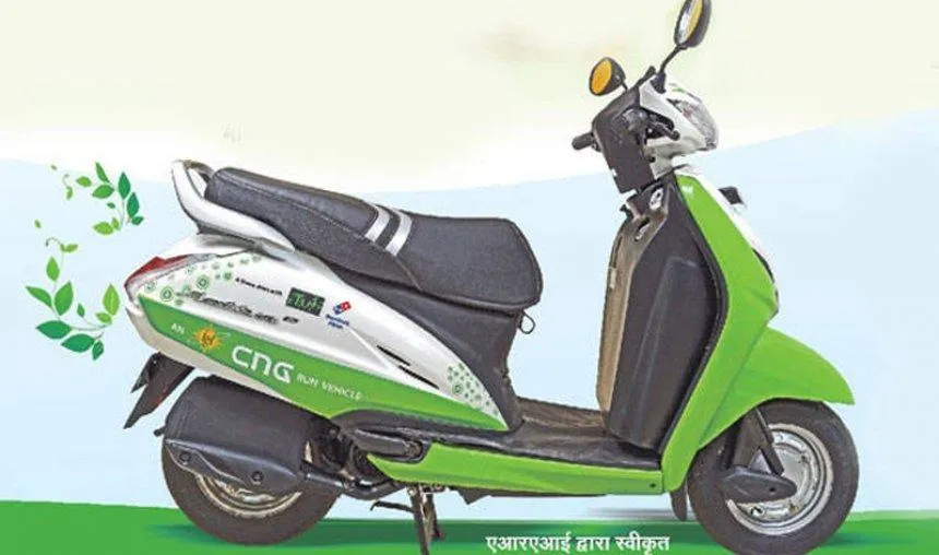 Go Green: लॉन्च हुई CNG से चलने वाली स्कूटी, 2 किलो गैस में चलेगी 120 किलोमीटर- India TV Paisa