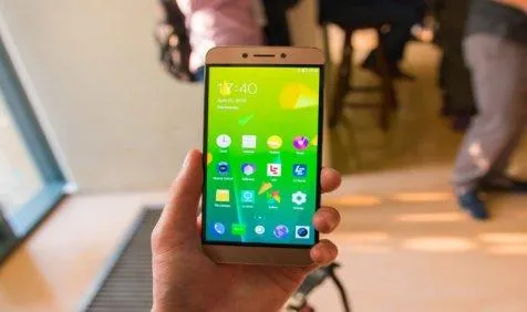 LeEco ने लॉन्च किए दो नए स्मार्टफोन, 16 मेगापिक्सेल वाले मोबाइल की कीमत 11,999 रुपए- India TV Paisa
