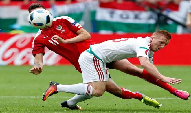 Austria's Martin Harnik, clashes with Hungary's Laszlo...- India TV Hindi
