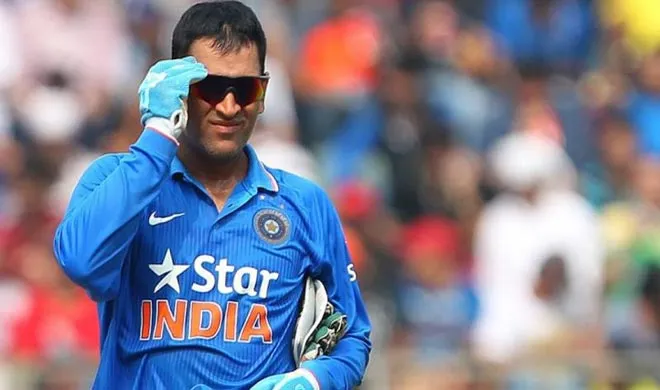  Dhoni- India TV Hindi