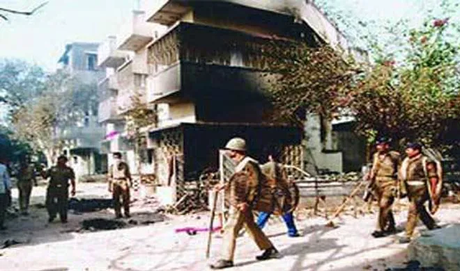 Gulberg Society- India TV Hindi