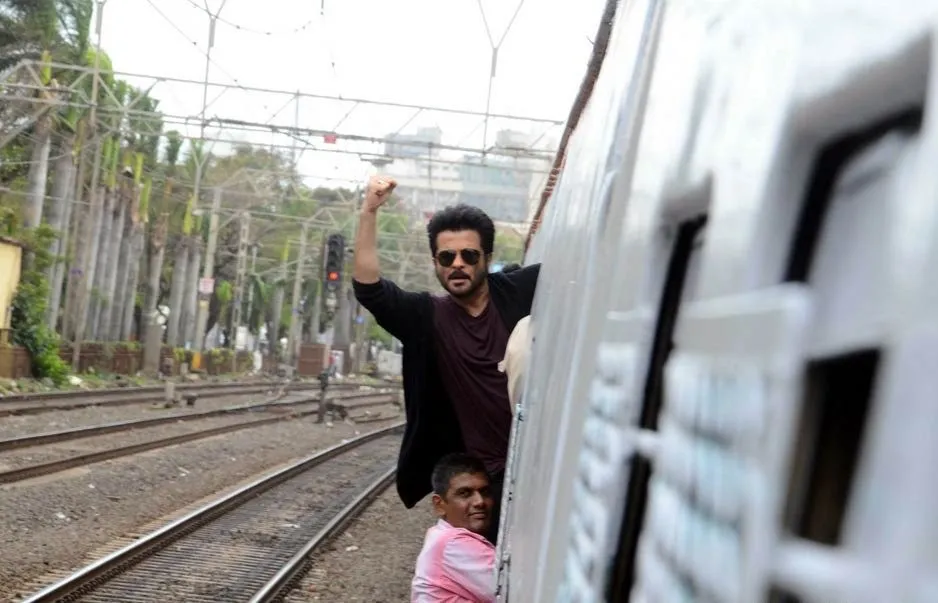 anil kapoor in local train- India TV Hindi