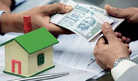घर और कार खरीदने के लिए प्राइवेट बैंकों से ज्‍यादा लोन ले रहे हैं लोग, सरकारी बैंकों का घट रहा है कारोबार- India TV Paisa