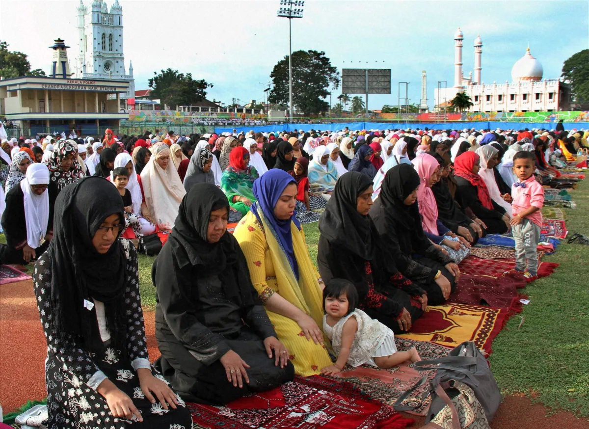 Eid
- India TV Hindi