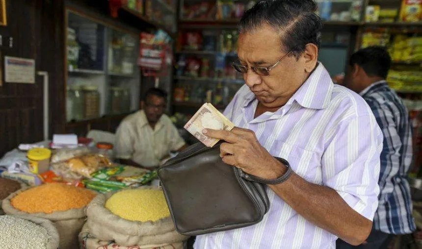 Inflation: महंगाई को कम करने का नया फॉर्मूला, केंद्र ने राज्यों से जरूरी खाने-पीने की चीजों से टैक्स हटाने को कहा- India TV Paisa