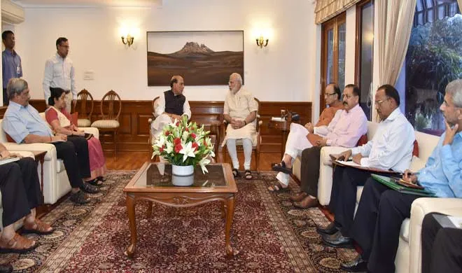 Cabinet committee on security discussing kashmir- India TV Hindi