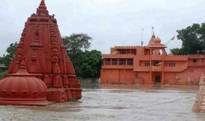 Heavy rains cause flood in Madhya Pradesh- India TV Hindi