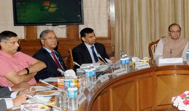 raghuram rajan- India TV Hindi