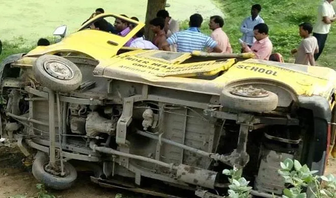 school van- India TV Hindi