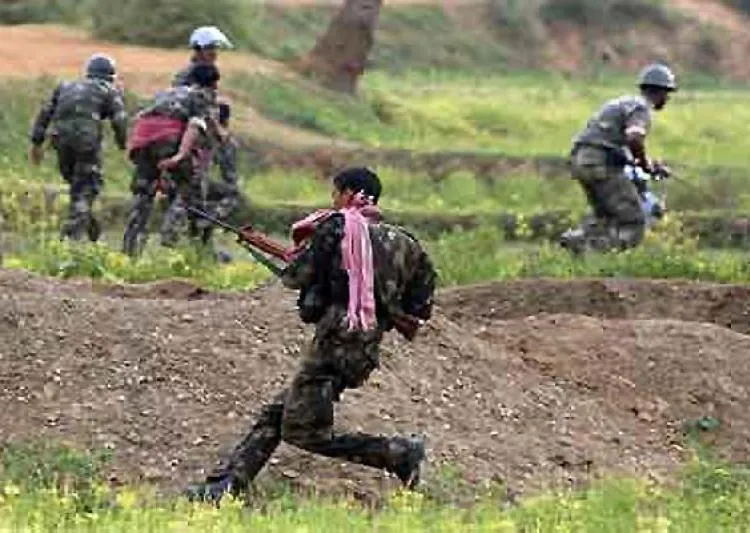 maoists killed policemen- India TV Hindi