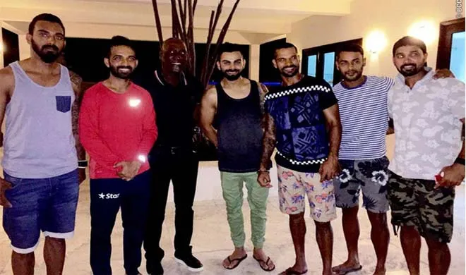 Team india with Richards- India TV Hindi