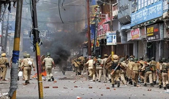 violence in gujrat- India TV Hindi