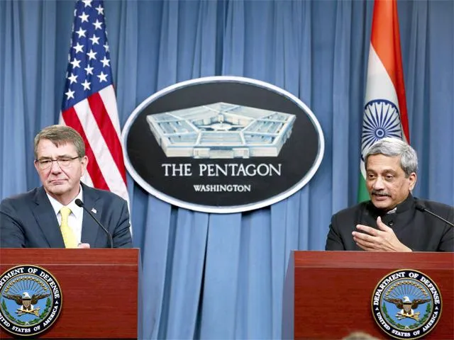 carter-and-manohar-parrikar- India TV Hindi
