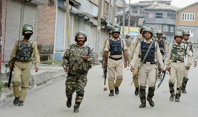 kashmir curfew- India TV Hindi