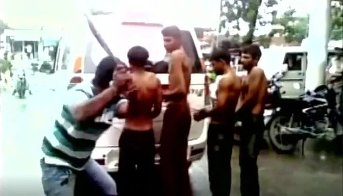 Gorakshak beating dalits- India TV Hindi