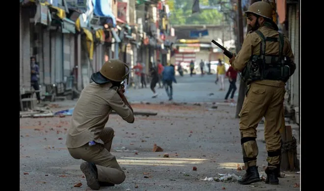 violence in kashmir- India TV Hindi
