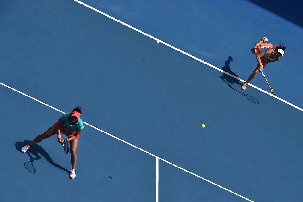Sania, Hingis- India TV Hindi