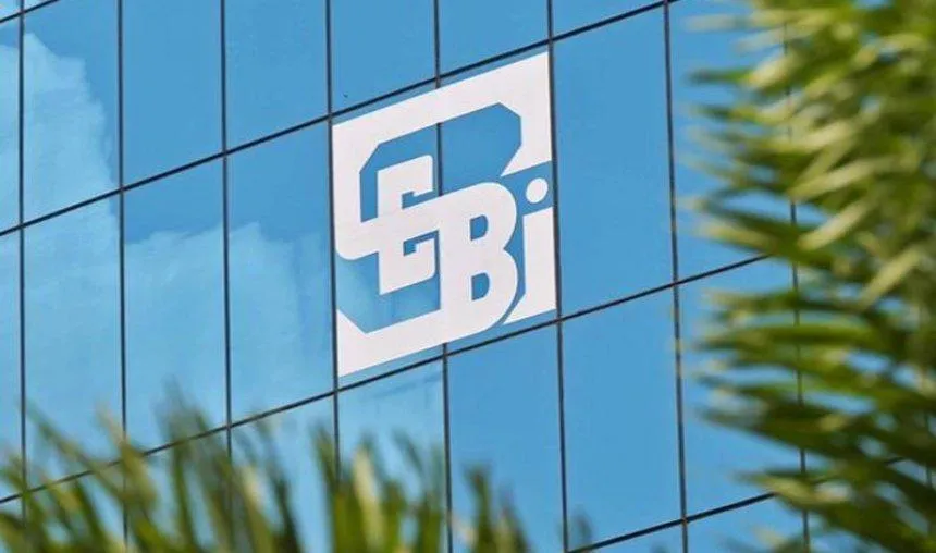सेबी ने पीएसीएल की 640 समूह कंपनियों के डिमैट, बैंक खातों को कुर्क करने का आदेश दिया- India TV Paisa