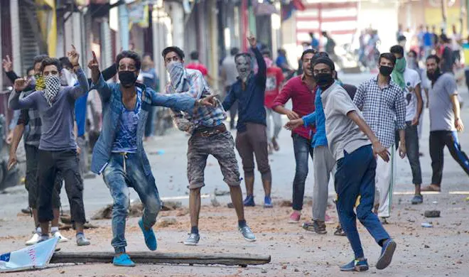 violence in kashmir- India TV Hindi