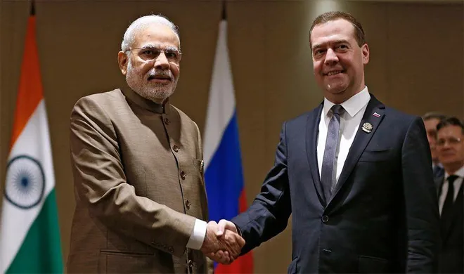 Russian PM with Narendra Modi- India TV Hindi