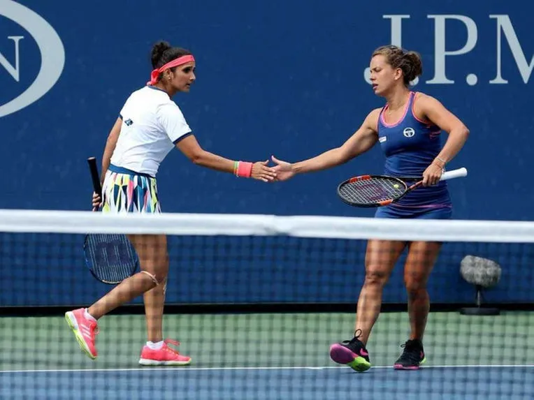 sania mirza, barbora strycova- India TV Hindi
