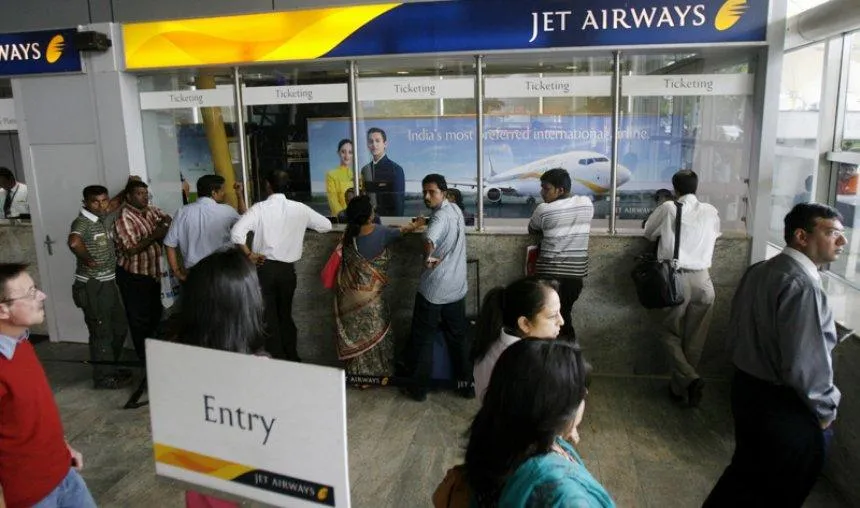 DEAL WALI DIWALI: जेट एयरवेज दे रहा है सिर्फ 921 रुपए में हवाई सफर का मौका, ऐसे बुक करें टिकट- India TV Paisa