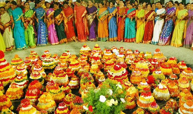 telangana bathukamma festival registestered in guinness...- India TV Hindi