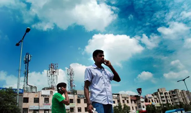 india biggest telecom  spectrum auction begins today- India TV Hindi