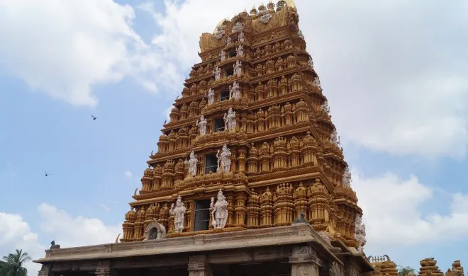 karnataka govt will not take over religious institutions- India TV Hindi