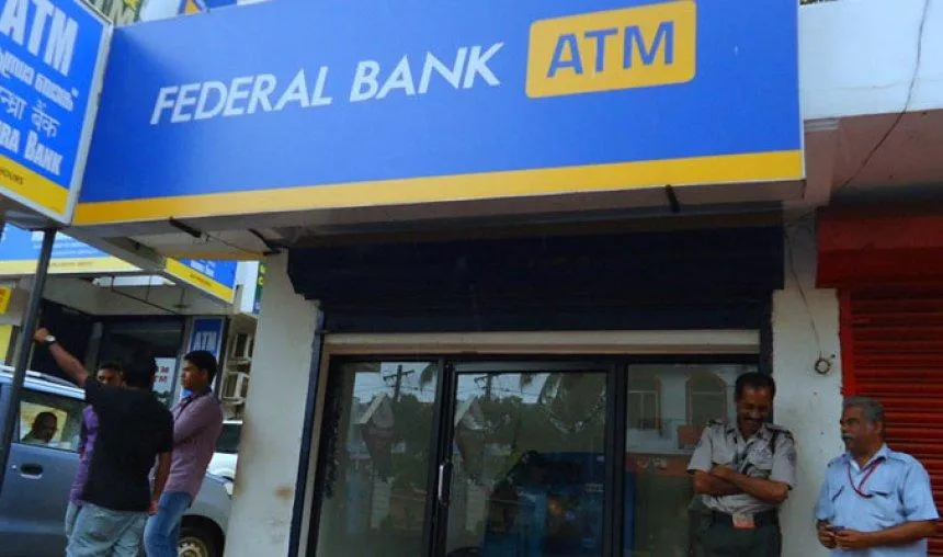 फेडरल बैंक ने अपने पांच ATM किए 2000 के नोटों के लिए रीकैलिब्रेट, 25 फीसदी ATM 72 घंटे में हो जाएंगे रेडी- India TV Paisa