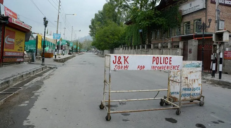 Srinagar Curfew- India TV Hindi