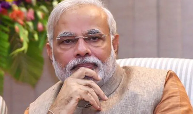 twitter following of narendra modi fluctuate after note ban- India TV Hindi