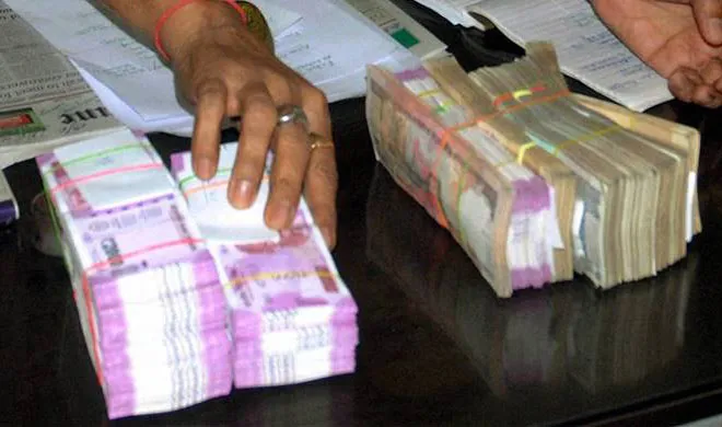 ed arrests tailor with 30 lakh cash and 2 kg gold- India TV Hindi