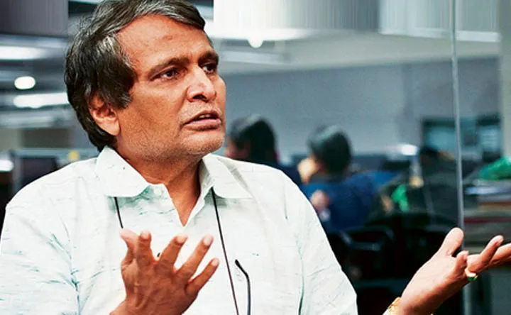 suresh prabhu orders probe in kanpur train derailment- India TV Hindi