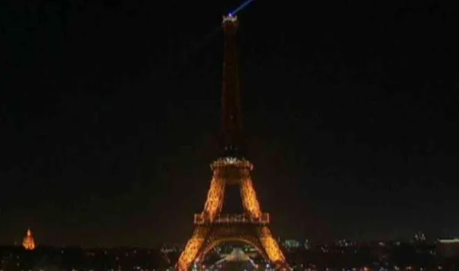 eiffel tower off lights in support of aleppo citizens- India TV Hindi