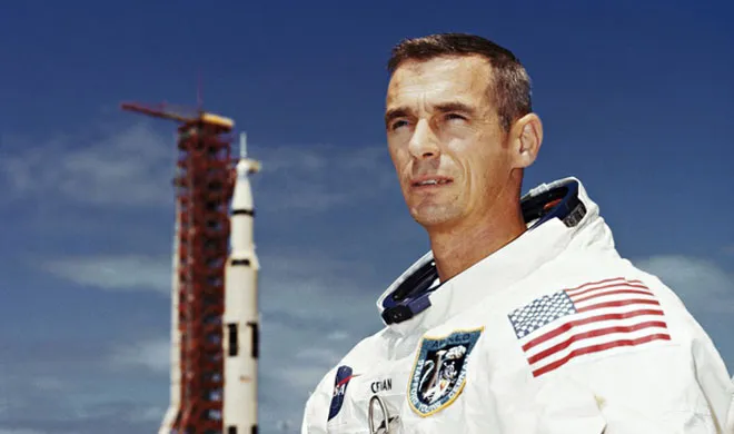 the last man eugene cernan on the moon died at the age of...- India TV Hindi