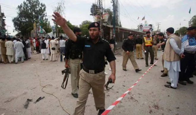 atleast 19 people injured in bomb blast in pakistan- India TV Hindi