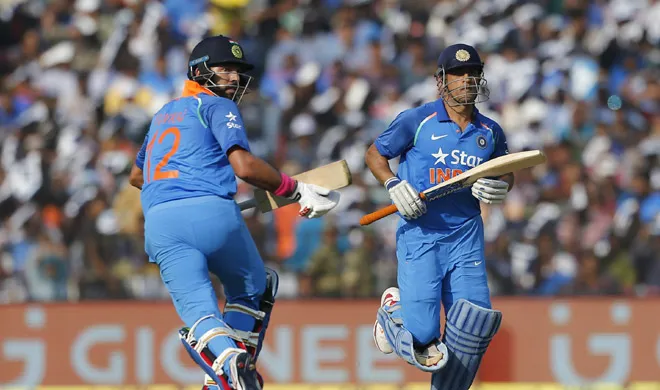 Yuvraj Singh  MS Dhoni | AP Photo- India TV Hindi