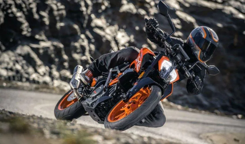 KTM ने भारतीय बाजार में उतारी तीन नई मोटरसाइकिलें, कीमत 1.43 लाख से शुरू- India TV Paisa