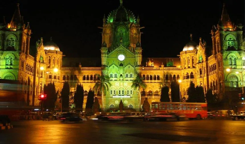 देश की आर्थिक राजधानी मुंबई में रहते है सबसे ज्यादा करोड़पति, न्यू वर्ल्ड वेल्थ रिपोर्ट में हुआ खुलासा- India TV Paisa