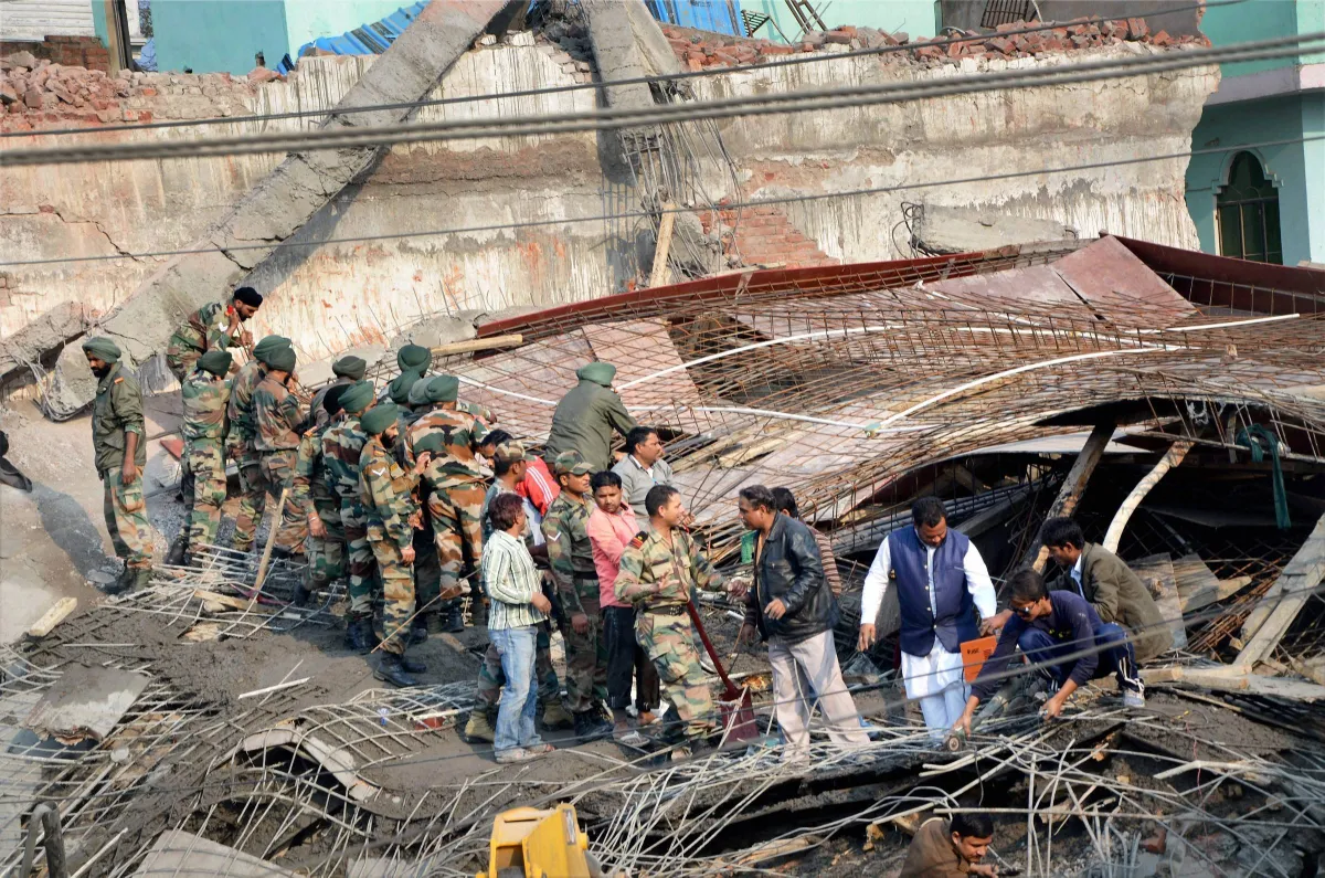 Kanpur Building Collapse- India TV Hindi
