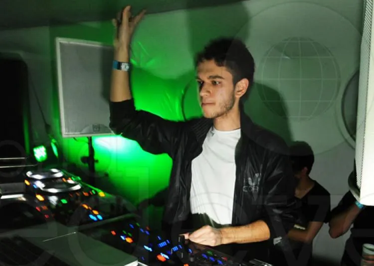 DJ- India TV Hindi